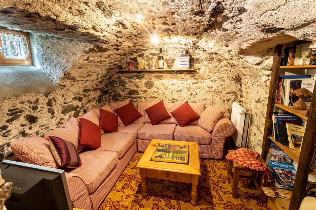 Chalet Pele - Alpes Travel - Central Chamonix - Sleeps 11 Dış mekan fotoğraf
