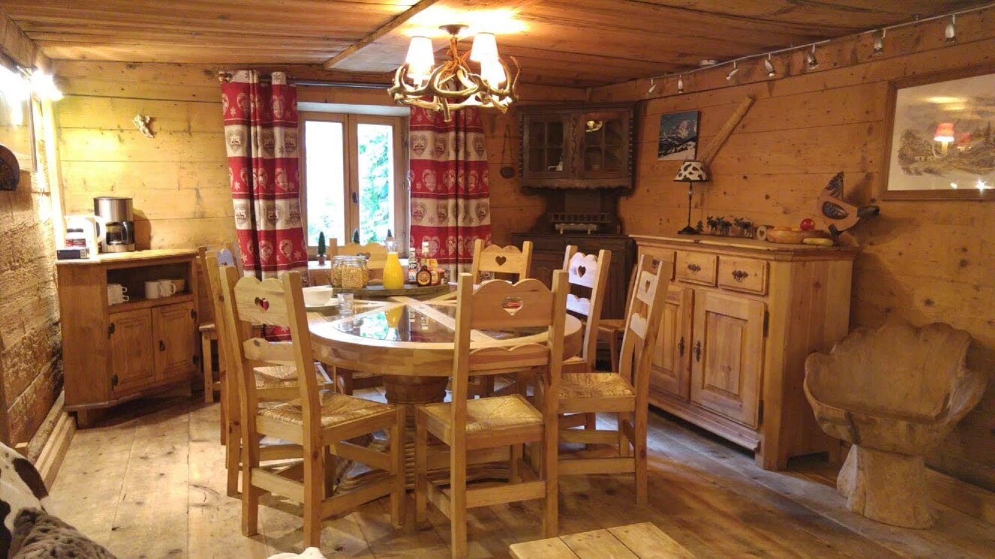 Chalet Pele - Alpes Travel - Central Chamonix - Sleeps 11 Dış mekan fotoğraf