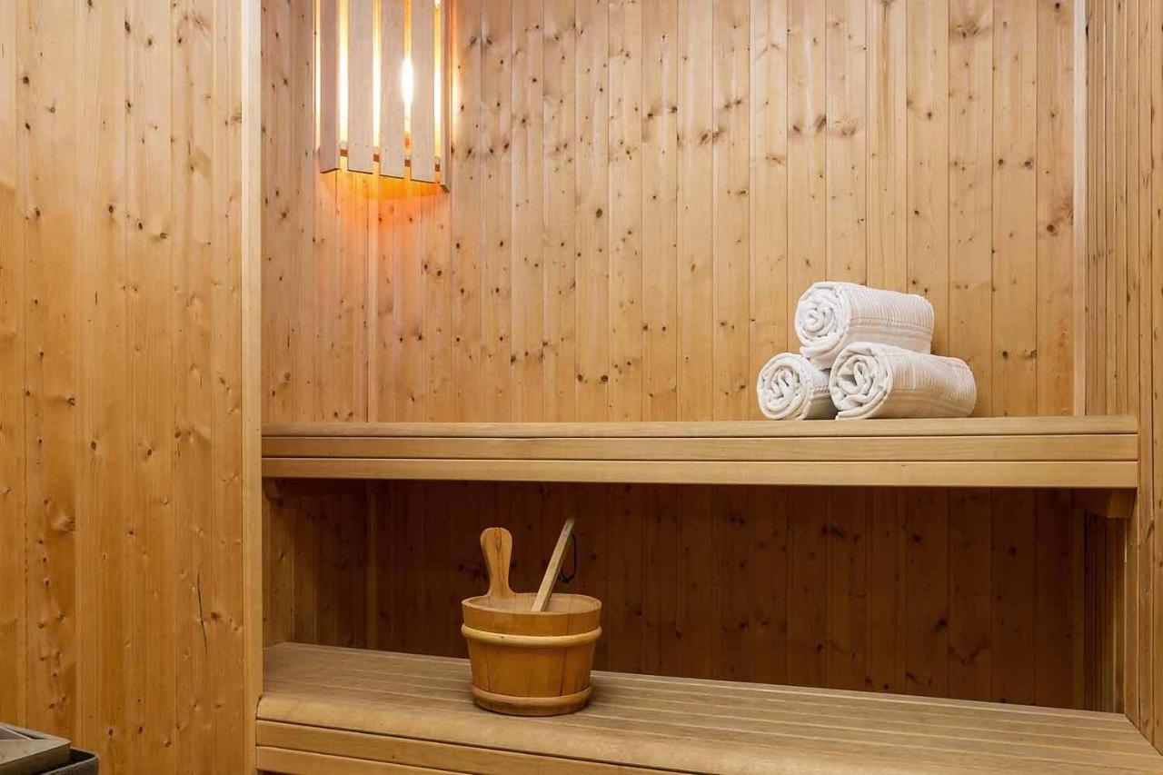 Chalet Pele - Alpes Travel - Central Chamonix - Sleeps 11 Dış mekan fotoğraf